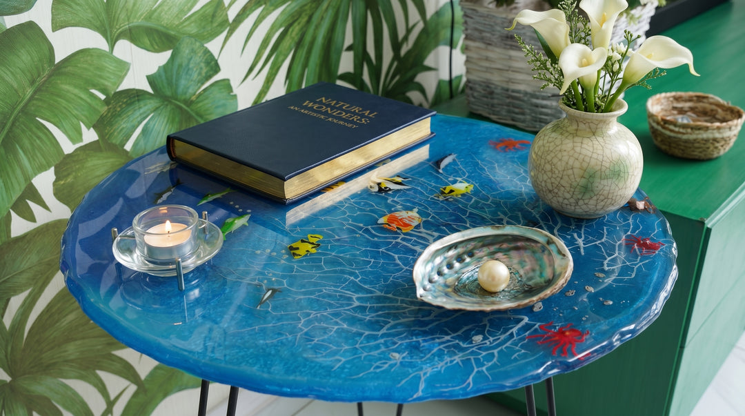 Fish table golden legs